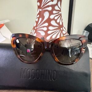 Moschino Brown Cat-Eye Sunglasses